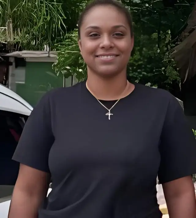 Ay Padre! Ella es la "emprendedora" que está viral ahora y te vas a caer pa trá cuando veas el motivo de esa sonrisa casi que de oreja a oreja. 😱