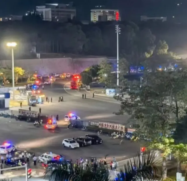 Hombre mata a 35 personas y hiere a otras 43 tras atropellarlas. wao 😱