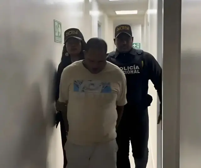 🚨| Policía Nacional captura hombre señalado como violador en serie que operaba como falso conductor de transporte público.