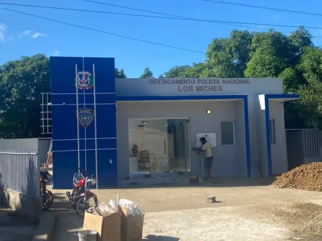 Casi terminado el cuartel policial en la comunidad de Los Miches, Dajabón